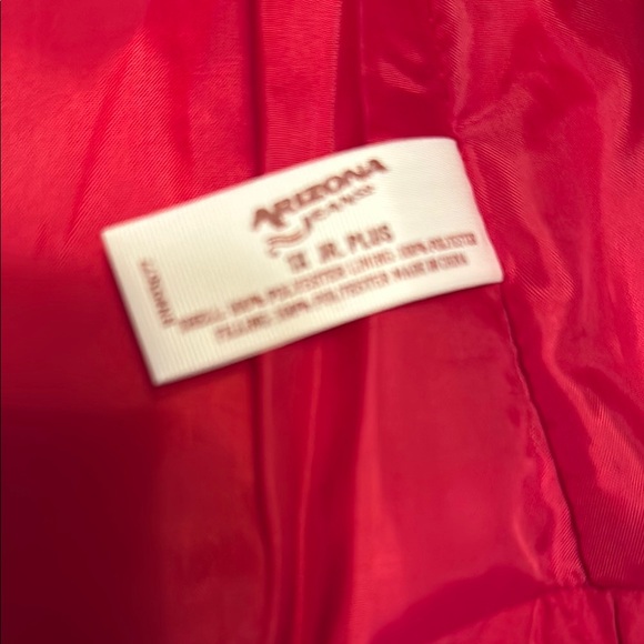 Red Puffer Vest with Toggle Buttons - Picture 6 of 8